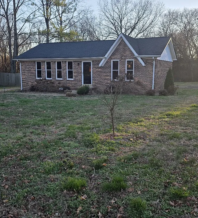 806 Jones Cir