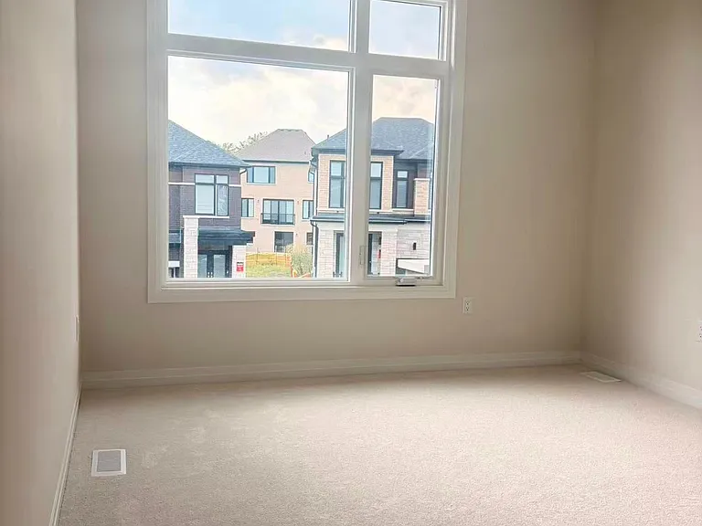 2909 Nakina St — Photo 15