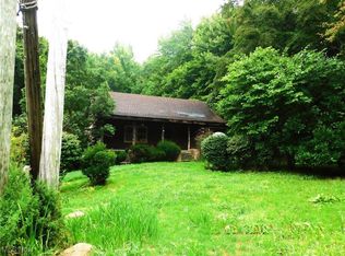 401 Traxler Rd, Dorset, OH 44032