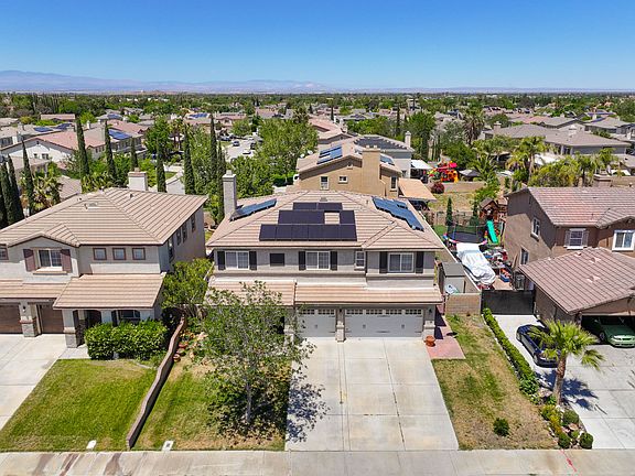 3rd image of 2811 Bouquet Ln