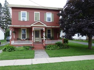 8 E Maple Ave, Morrisville, NY 13408