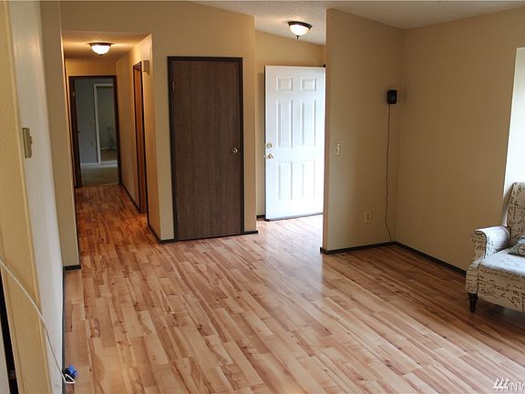 4th image of 12019 212th Ave E