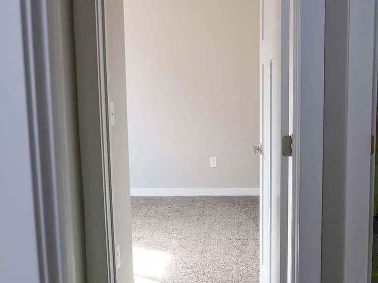 1133 S June Dr — Photo 18