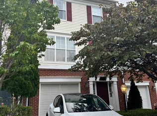 8140 Rainwater Cir, Manassas, VA 20111