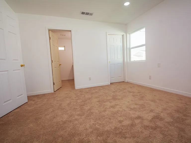 8258 Bennett Ave — Photo 24