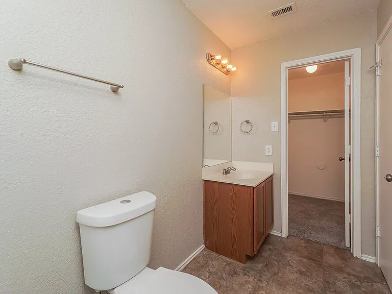 6647 Arbor Farm — Photo 13