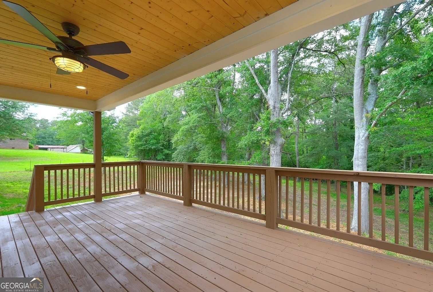 4 bed, 4.0 bath, 3900 sqft, $3,500 — Photo 3