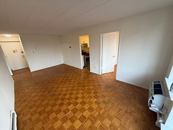 3rd image of 13955 35th Ave APT 5G