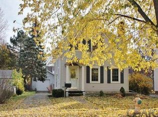 936 N Park St, Owosso, MI 48867