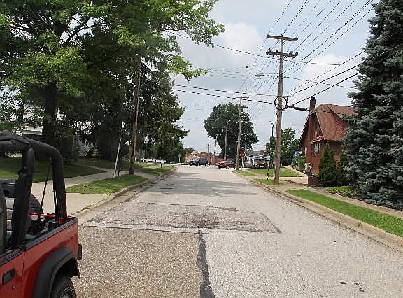 3rd image of 2108 Falls Ave