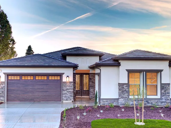 2966 Trenton Ave, Clovis, CA 93619