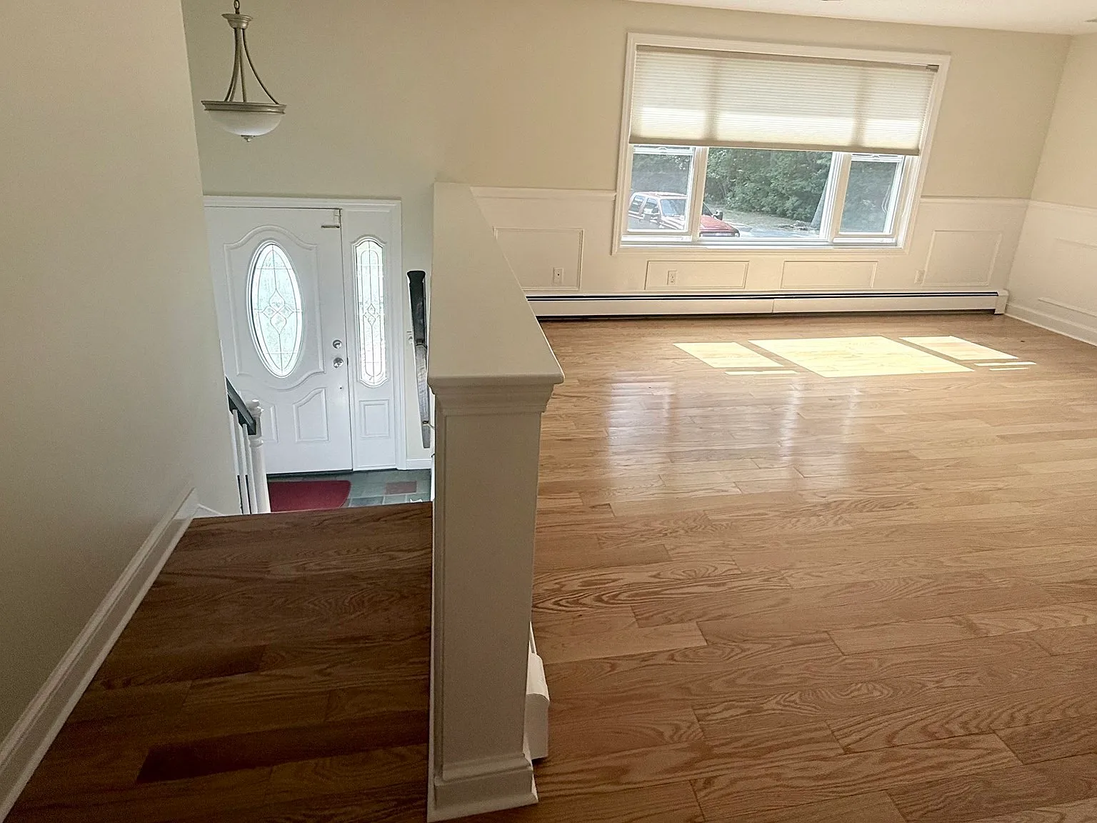 5 bed, 2.0 bath, 2012 sqft, $4,300 — Photo 3