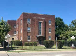 945 S 2nd St #204, Springfield, IL 62704