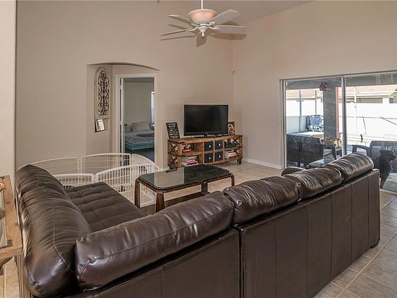 5th image of 3807 Gator Bay Ln
