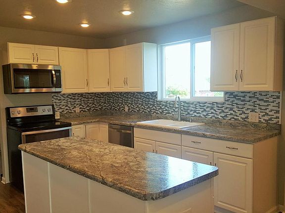 5th image of 15774 270th St