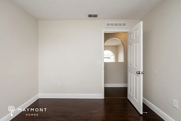 561 Brown Bear Way — Photo 9