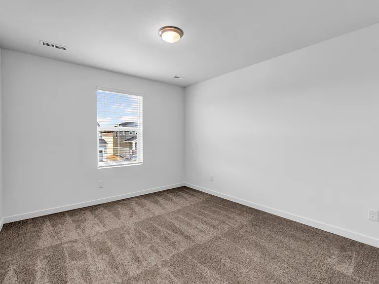 10943 Snowdon St — Photo 16