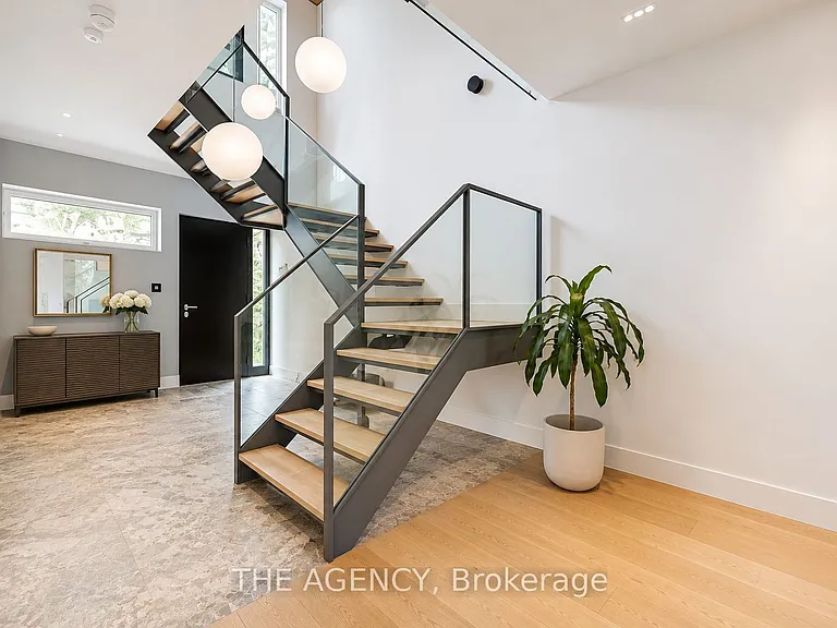 15 Albemarle Ave — Photo 4