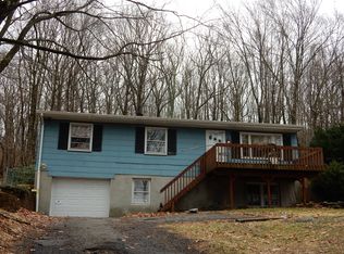 59 Larchmont Dr, Hewitt, NJ 07421