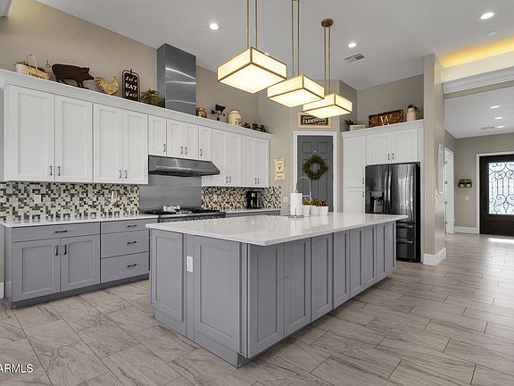 3rd image of 8308 W AVENIDA DEL SOL --