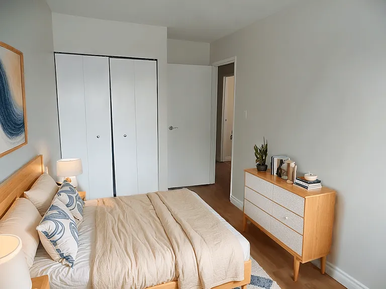 204 Cassils Rd E — Photo 7