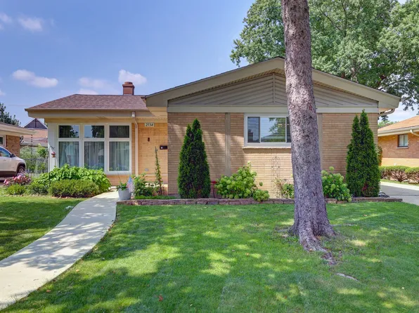 2534 Kensington Ave, Westchester, IL 60154