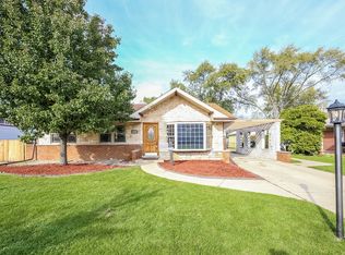 7440 Wilson Ter, Morton Grove, IL 60053