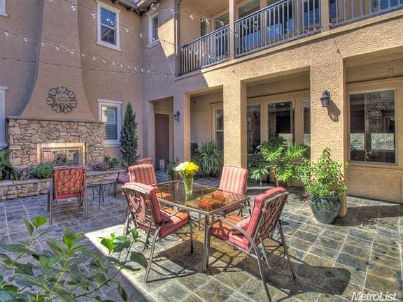 3rd image of 3052 Orbetello Way