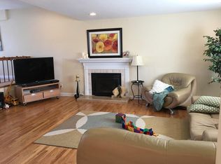 14 Sutton Pl, Swampscott, MA 01907