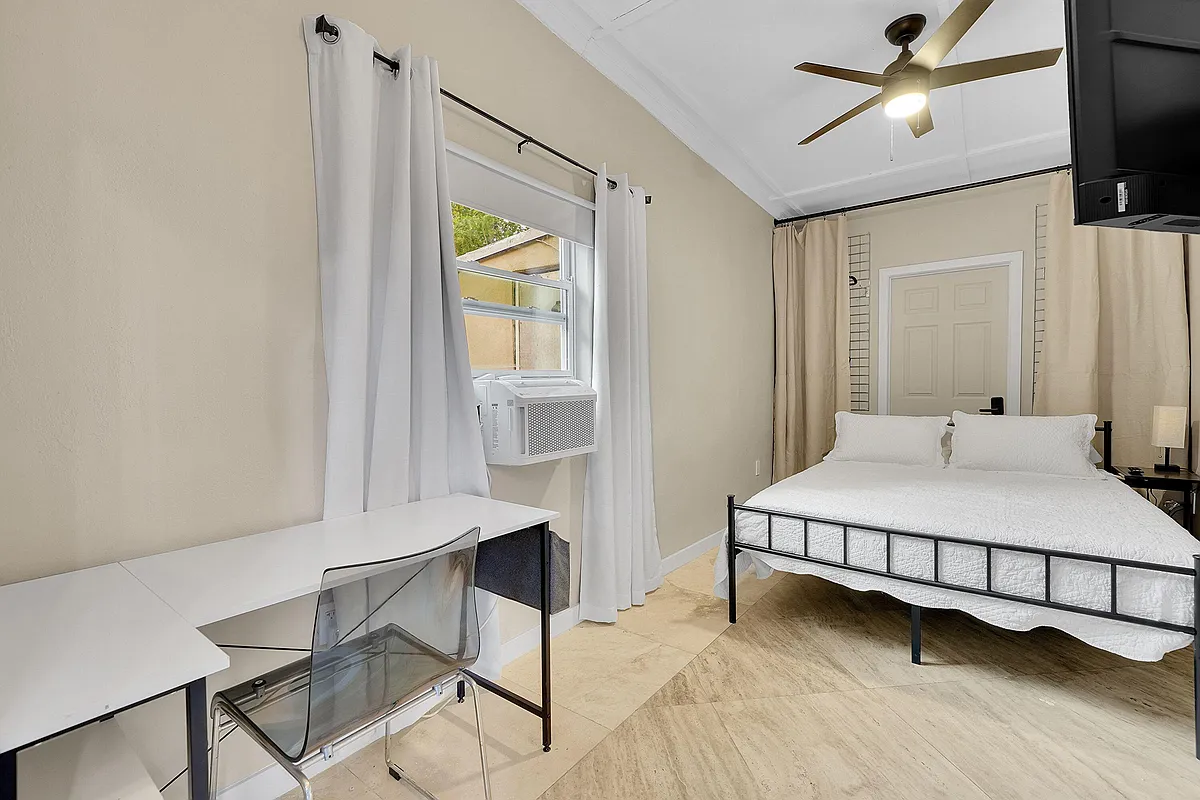 Room 5 - NE 53rd St