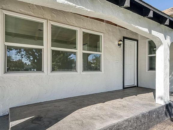 2nd image of 1467 N Safford Ave