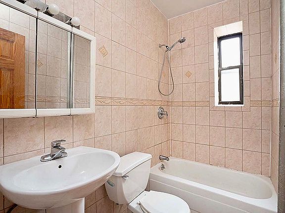 5th image of 203 17th St #31