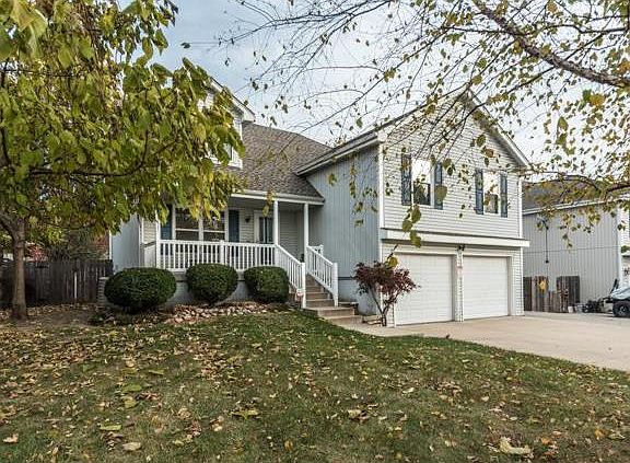 3rd image of 19204 E 34th Ter S
