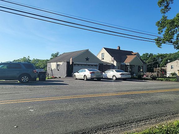 3rd image of 3324 Bandy Rd