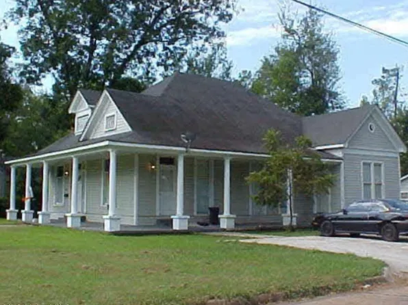 625 Grand Ave, Yazoo City, MS 39194