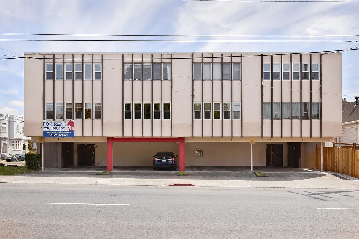 Building Photo - 2500 Dana St