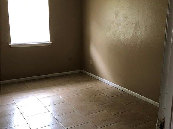 5th image of 1008 Bonner Dr