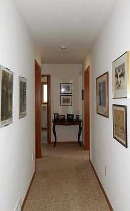 5th image of 215 Huron Woods Dr