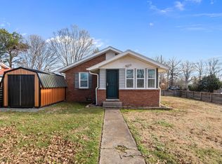 202 Parkway W, Dickson, TN 37055