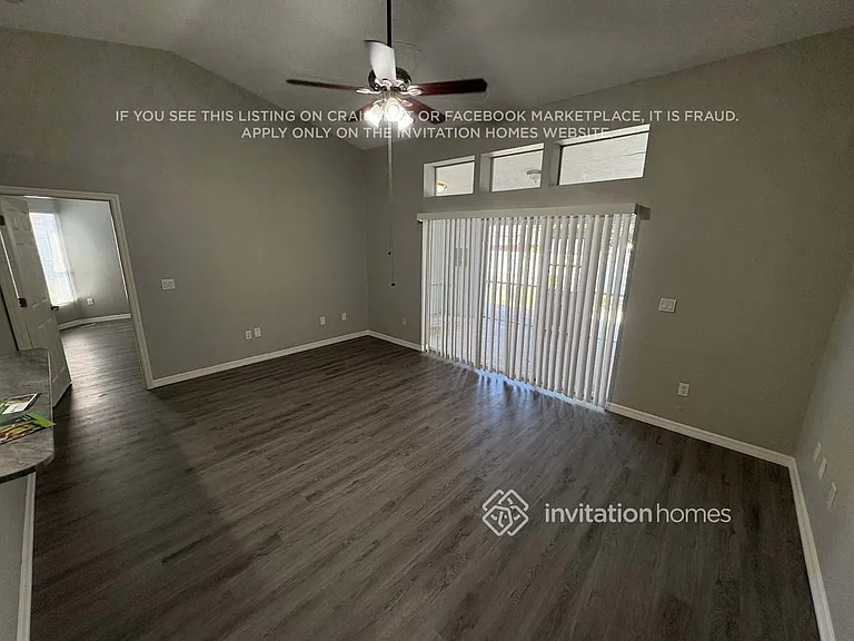 1187 Desmond St — Photo 2