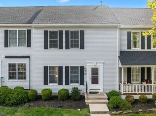 45 Kingswood Rd, Branchburg, NJ 08876