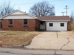 4909 N Grove Ave, Warr Acres, OK 73122