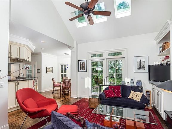 4th image of 22 Sparwheel Ln