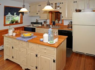 21 Chestnut St, Perkasie, PA 18944