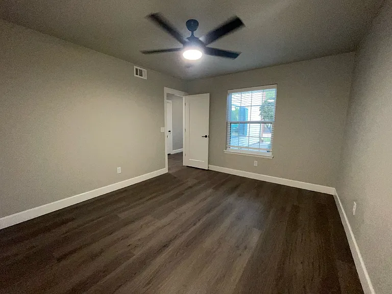 4400 Hemingway Dr #115 — Photo 23