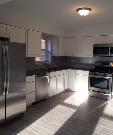 3rd image of 1724 N 77th Ave