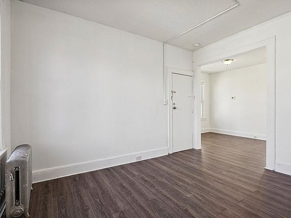 5th image of 202 Shephard Ave Floor 3