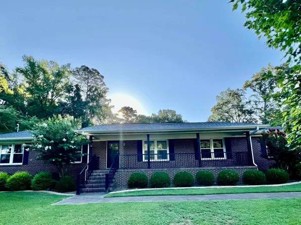 213 Hartwood Dr, Gadsden, AL 35901