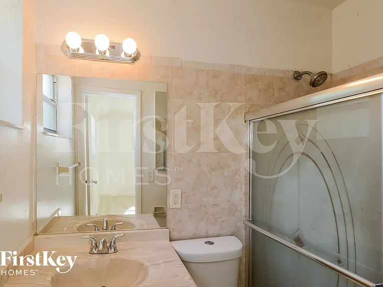 6820 SW 16th Ct — Photo 11
