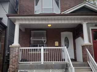 984 Ossington Ave, Toronto, ON M6G3V6